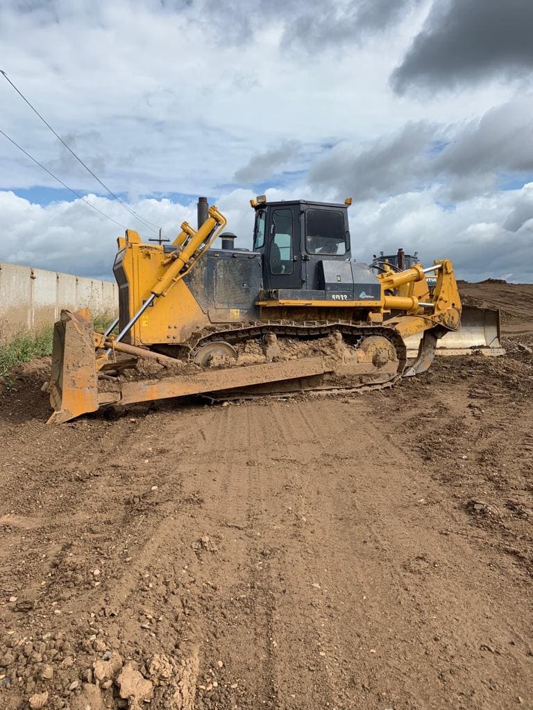 BULDOZER SHANTUI SD32