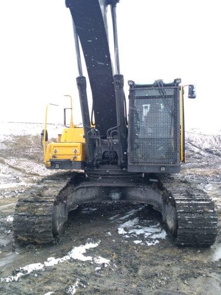 Гусеничный экскаватор Volvo EC300DL