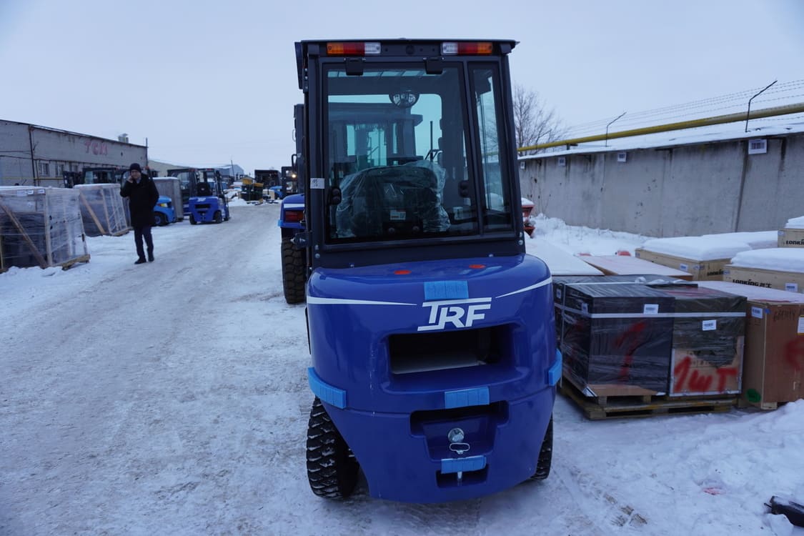 Вилочный погрузчик TRF D25-4X 4